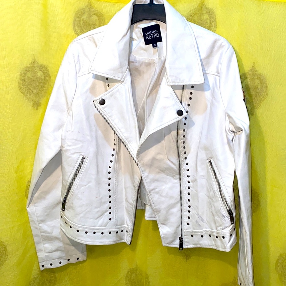 URBAN RETRO WHITE FAUX LEATHER EMBROIDERED JACKET SZ XL